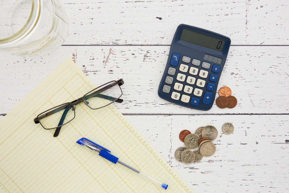 Quanto custa criar um site? Valores reais 2026